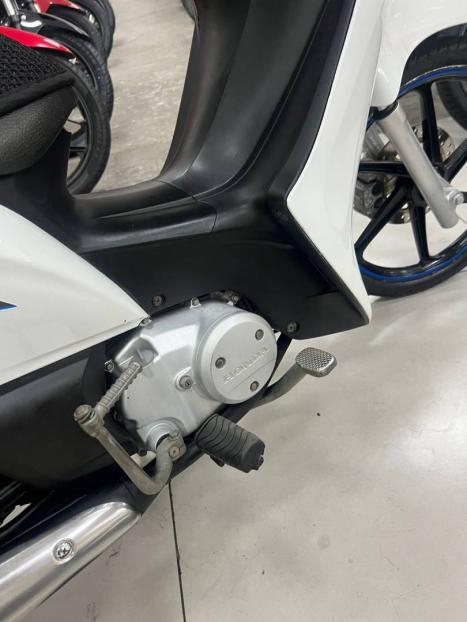 HONDA Biz 125 EX, Foto 6