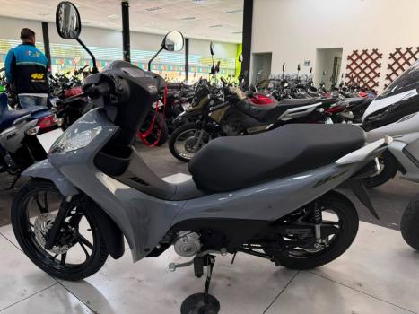 HONDA Biz 125 EX, Foto 2