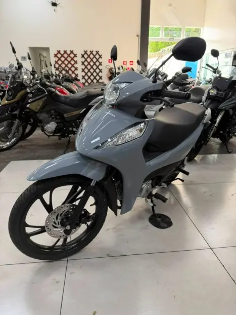 HONDA Biz 125 EX, Foto 4
