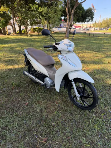 HONDA Biz 125 EX, Foto 4