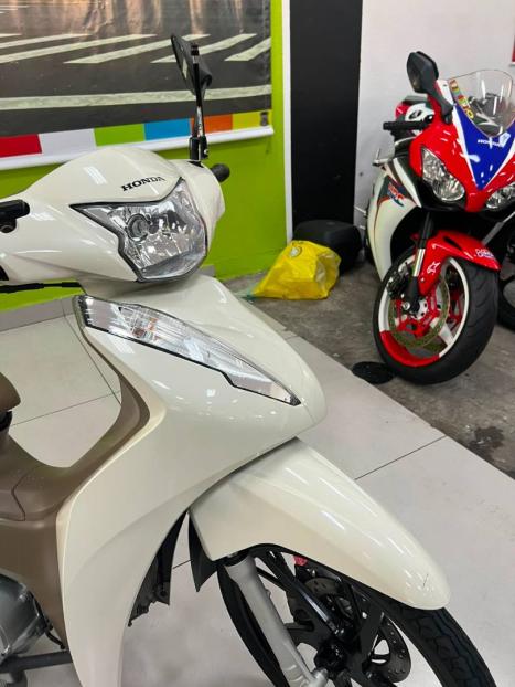 HONDA Biz 125 EX, Foto 2