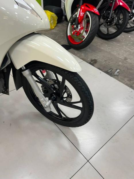 HONDA Biz 125 EX, Foto 5