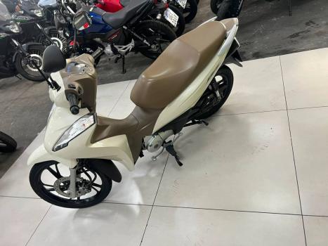 HONDA Biz 125 EX, Foto 6