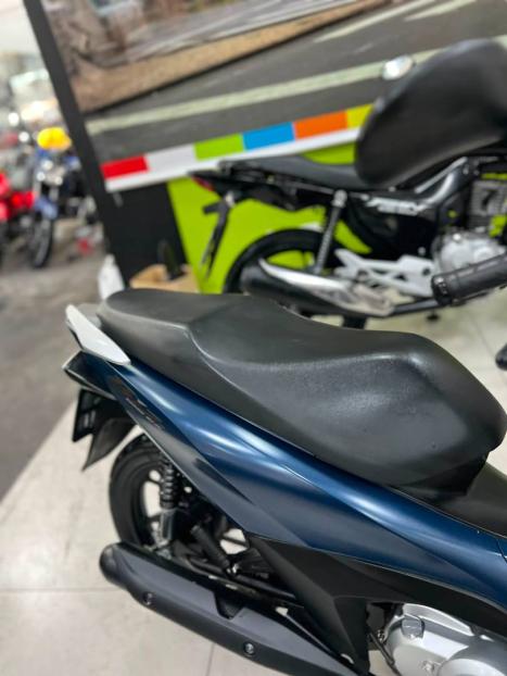 HONDA Biz 125 EX, Foto 3