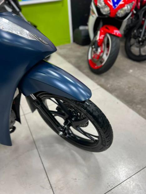 HONDA Biz 125 EX, Foto 7