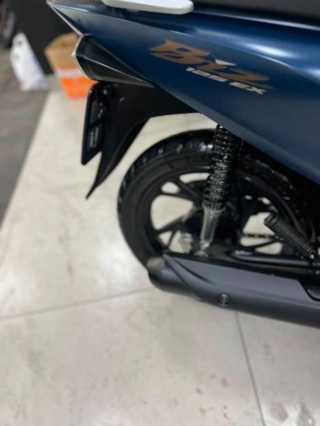 HONDA Biz 125 EX, Foto 8