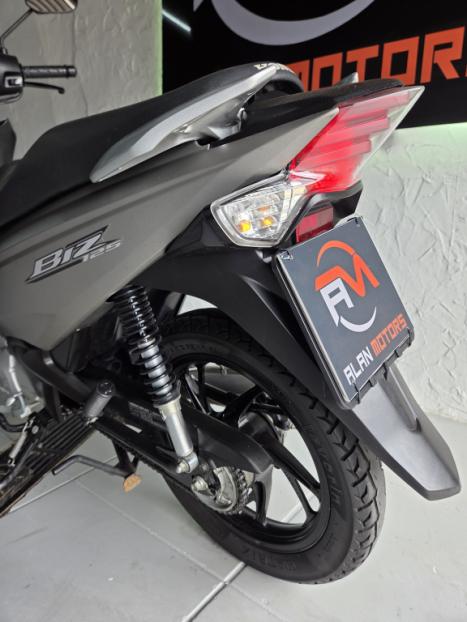 HONDA Biz 125 EX, Foto 5
