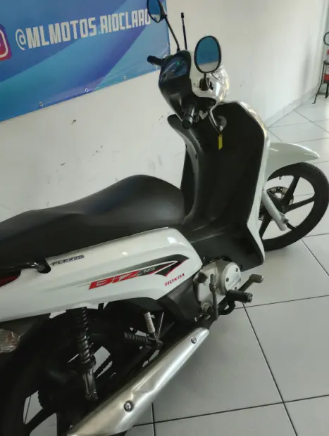 HONDA Biz 125 EX, Foto 2