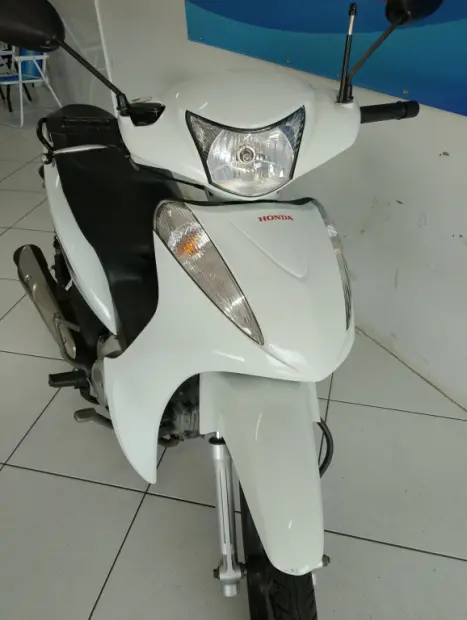 HONDA Biz 125 EX, Foto 3