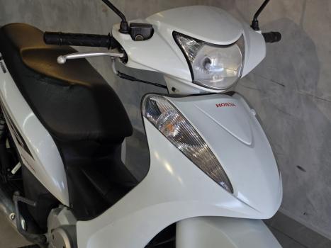 HONDA Biz 125 EX, Foto 2