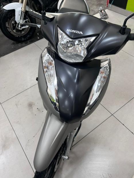 HONDA Biz 125 EX, Foto 5