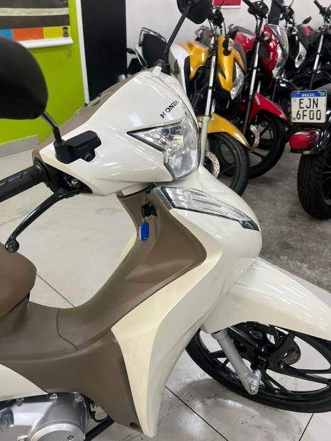 HONDA Biz 125 EX, Foto 5