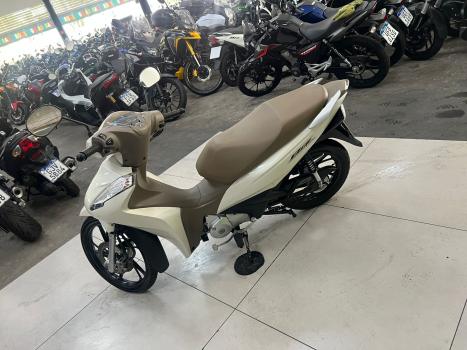 HONDA Biz 125 EX, Foto 6