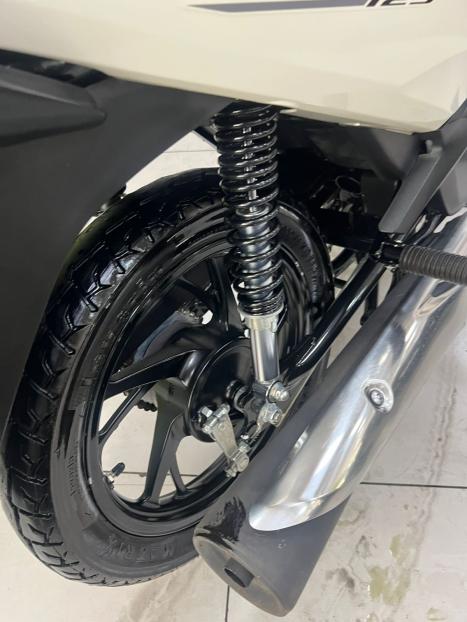 HONDA Biz 125 EX, Foto 12