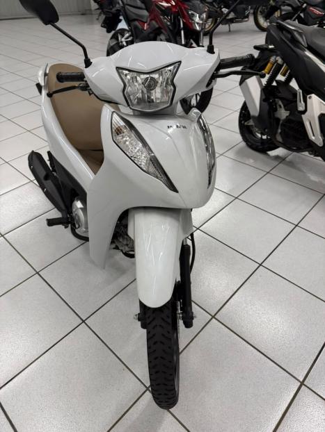 HONDA Biz 125 EX, Foto 3