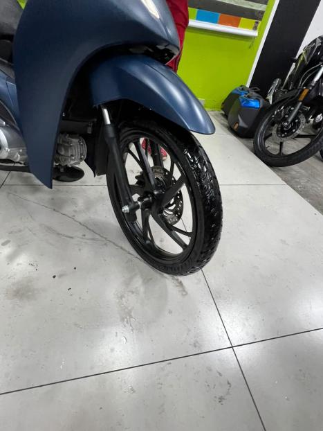 HONDA Biz 125 EX, Foto 2