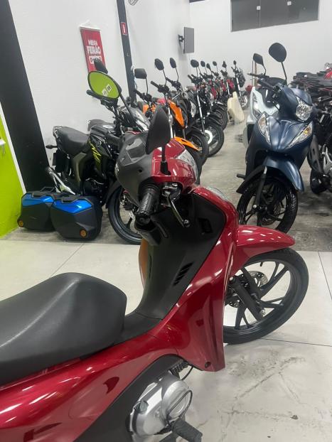 HONDA Biz 125 EX, Foto 8