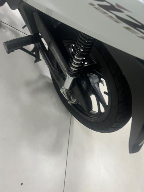 HONDA Biz 125 EX, Foto 5