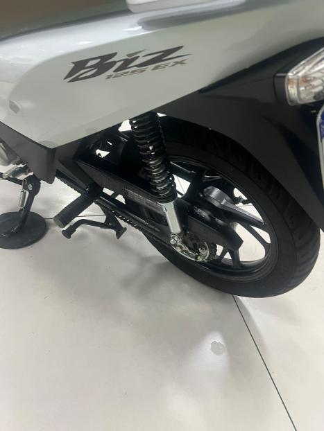 HONDA Biz 125 EX, Foto 7