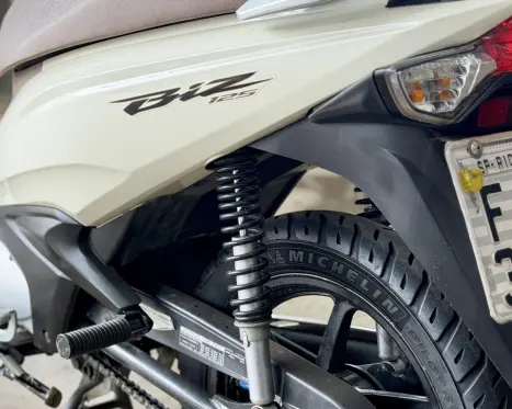 HONDA Biz 125 EX, Foto 2