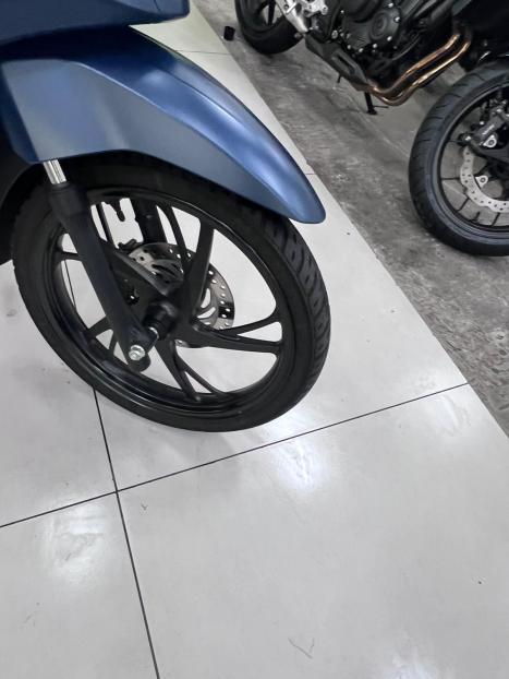 HONDA Biz 125 EX, Foto 3