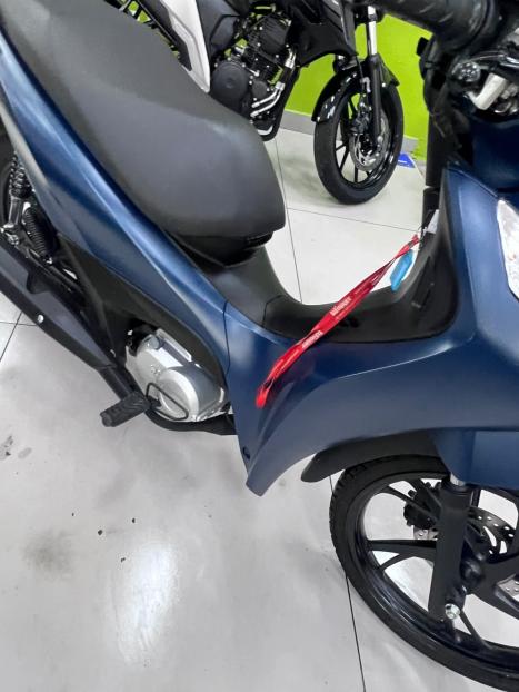 HONDA Biz 125 EX, Foto 4