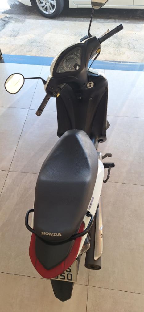 HONDA Biz 125 EX, Foto 7