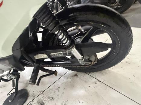 HONDA Biz 125 EX, Foto 6