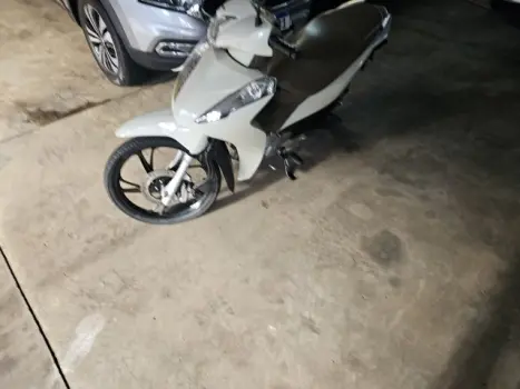 HONDA Biz 125 FLEX, Foto 2