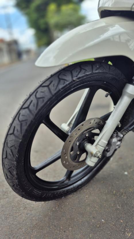 HONDA Biz 125 FLEX, Foto 3