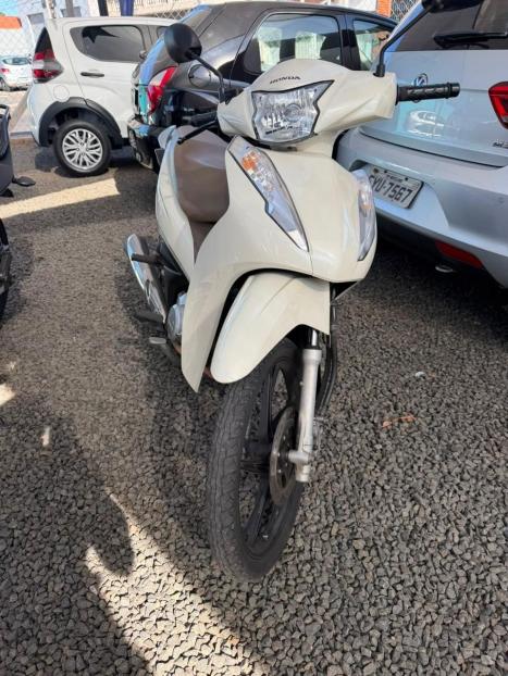 HONDA Biz 125 FLEX, Foto 4