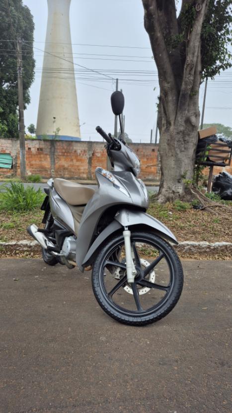 HONDA Biz 125 FLEX, Foto 2