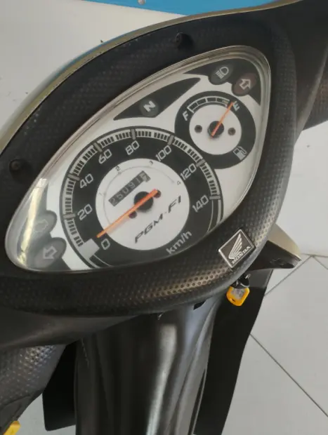 HONDA Biz 125 KS, Foto 6