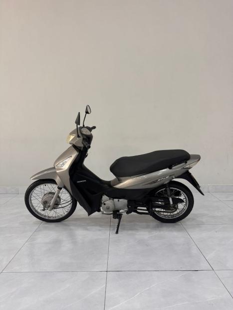 HONDA Biz 125 KS, Foto 2