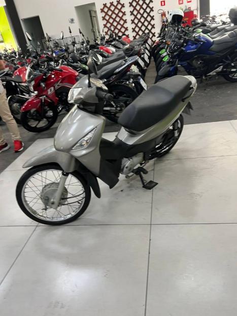 HONDA Biz 125 KS, Foto 2