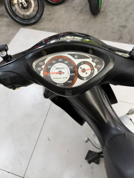 HONDA Biz 125 KS, Foto 3