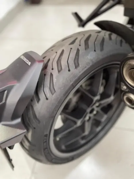 HONDA CB 1000 R ABS, Foto 2