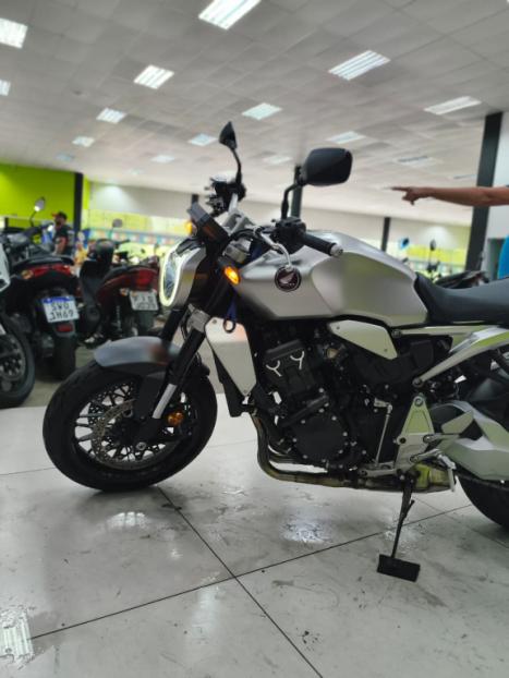 HONDA CB 1000 R ABS, Foto 6