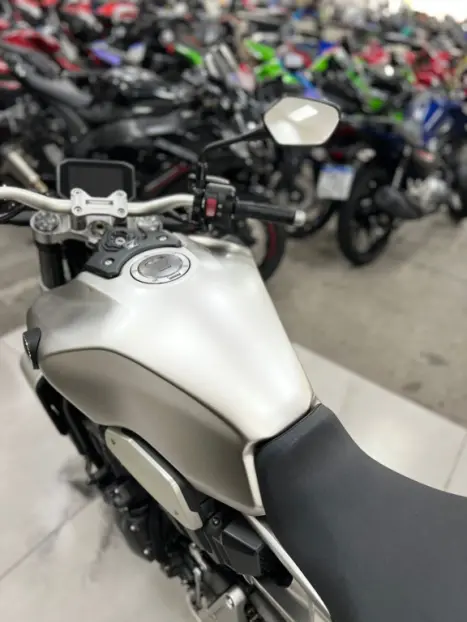 HONDA CB 1000 R ABS, Foto 3