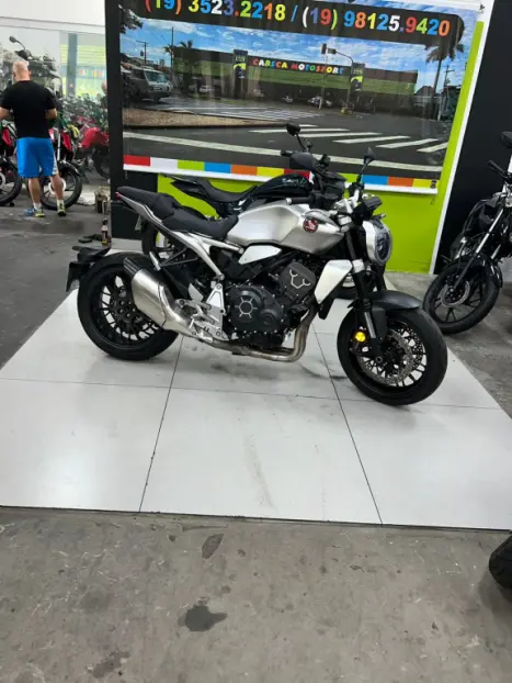 HONDA CB 1000 R ABS, Foto 17