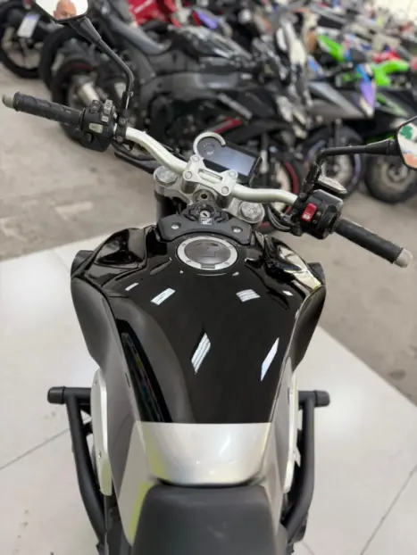 HONDA CB 1000 R ABS, Foto 6