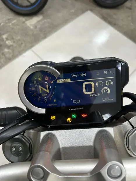 HONDA CB 1000 R ABS, Foto 3