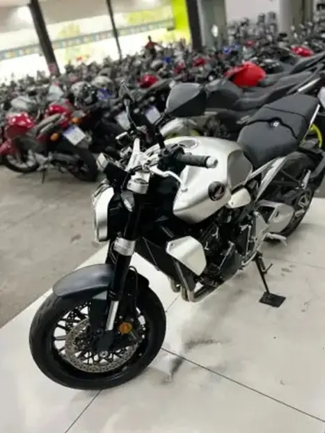 HONDA CB 1000 R ABS, Foto 13