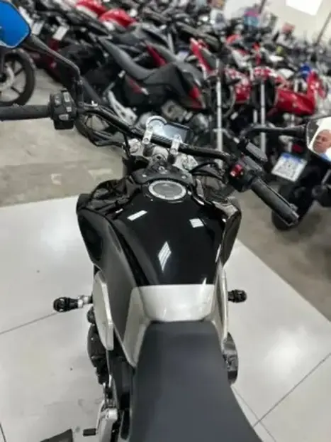 HONDA CB 1000 R ABS, Foto 4