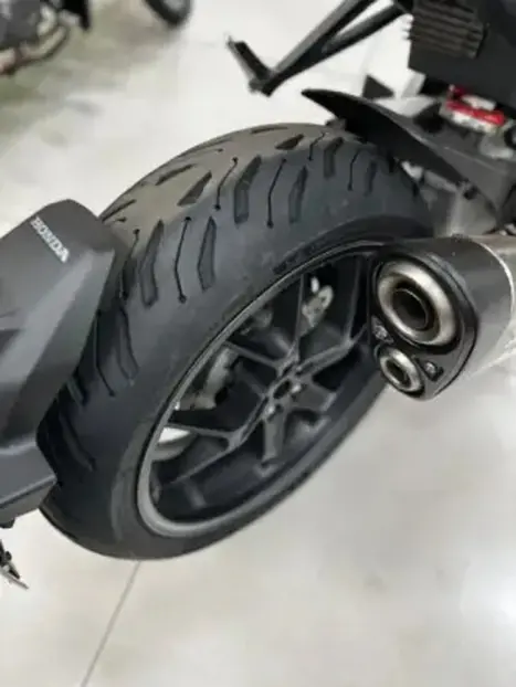 HONDA CB 1000 R ABS, Foto 7