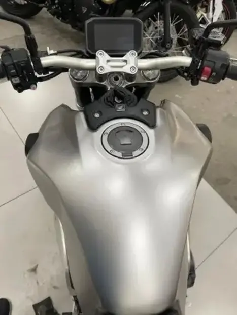 HONDA CB 1000 R ABS, Foto 7