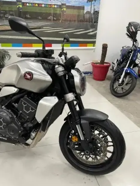 HONDA CB 1000 R ABS, Foto 8