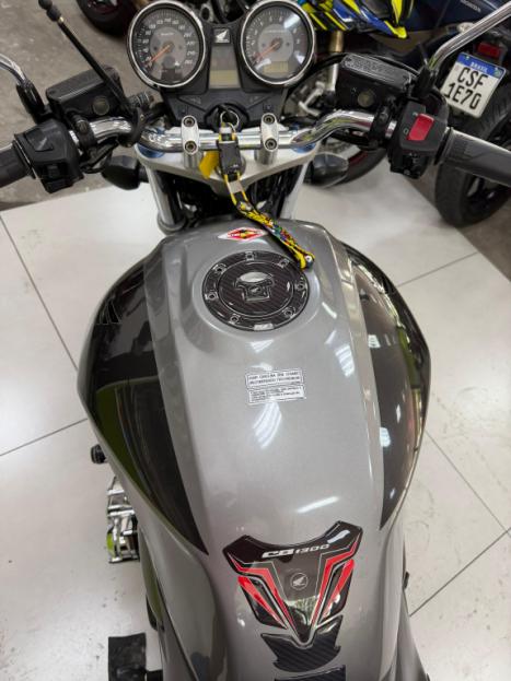 HONDA CB 1300 SUPER FOUR, Foto 6