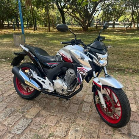 HONDA CB 250 F Twister FLEXONE, Foto 1 HONDA CB 250 F Twister FLEXONE, Foto 1