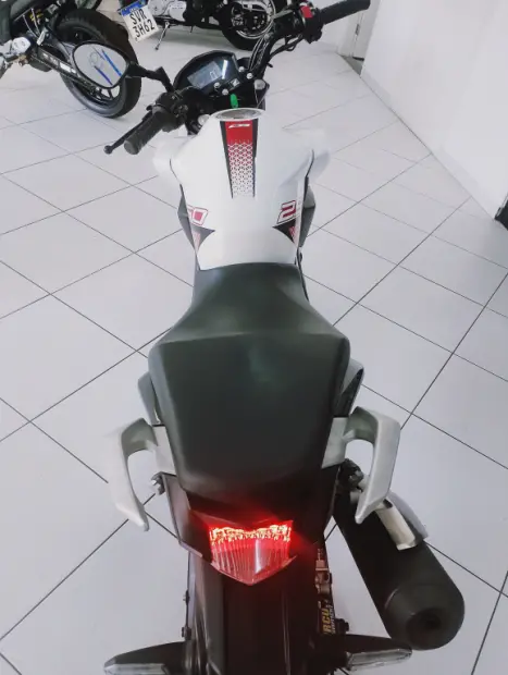 HONDA CB 250 F Twister FLEXONE, Foto 6